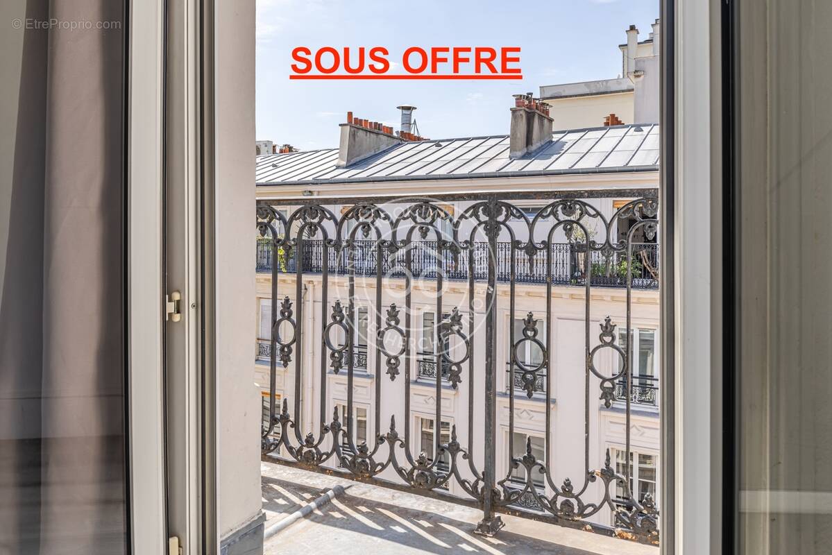 Appartement à PARIS-11E