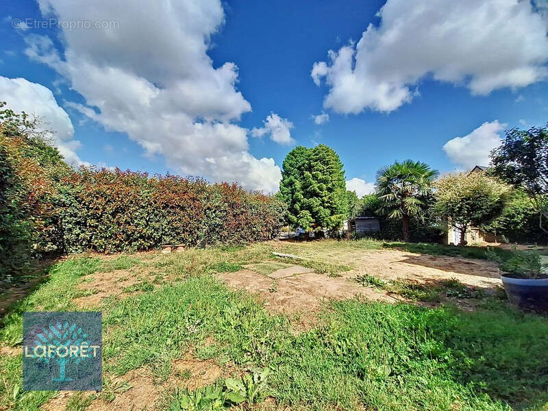 Maison à LA CHAPELLE-JANSON