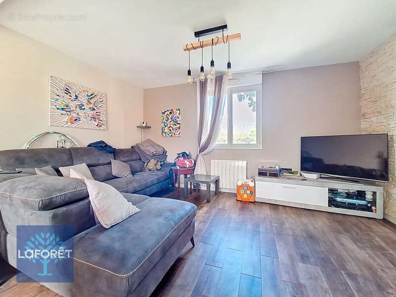 Maison à LA CHAPELLE-JANSON