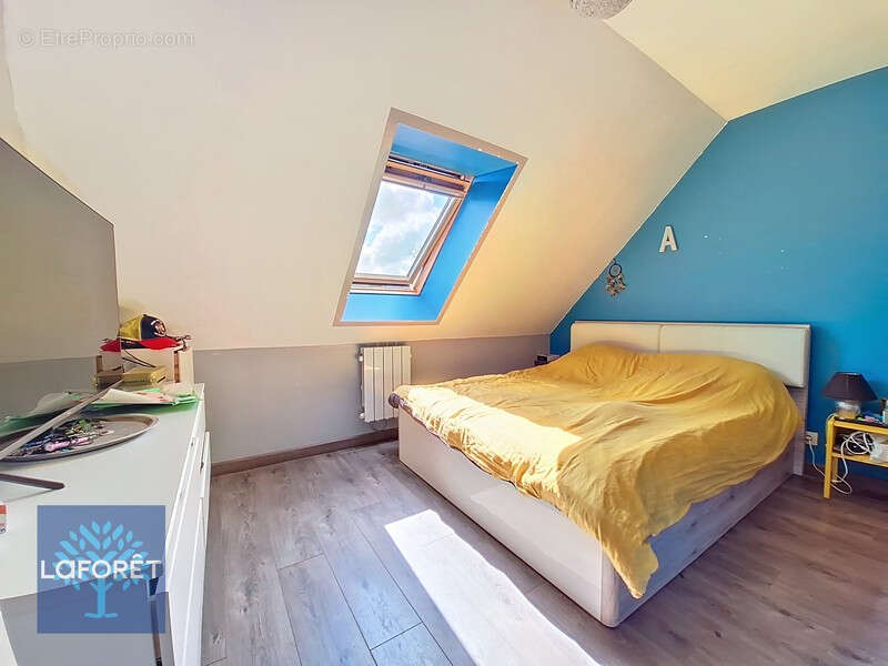 Maison à LA CHAPELLE-JANSON