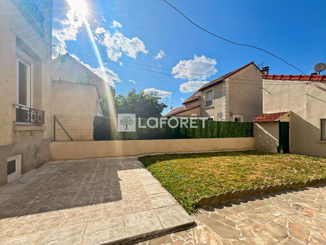Appartement à MAISONS-ALFORT