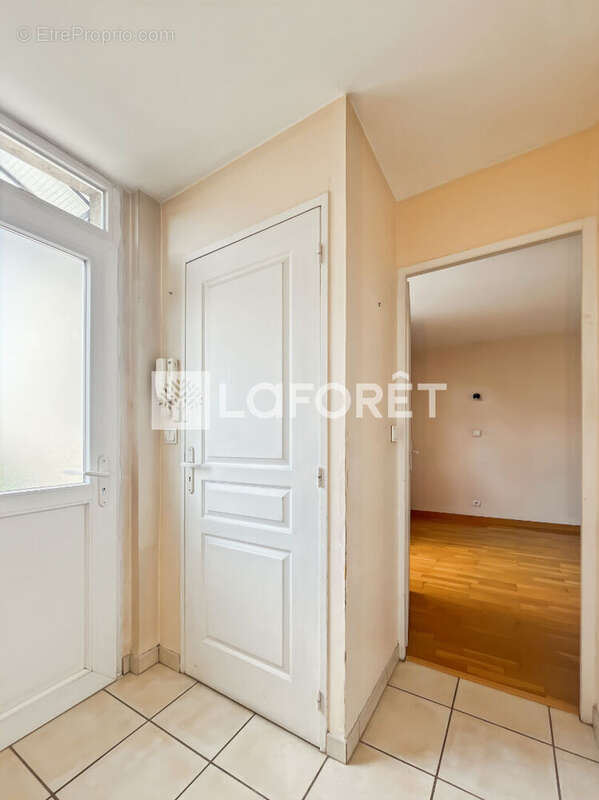 Appartement à MAISONS-ALFORT