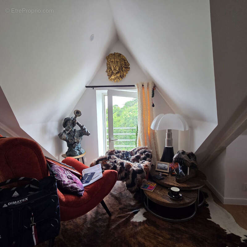 Appartement à THEIX