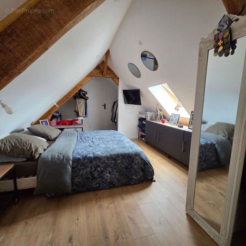 Appartement à THEIX