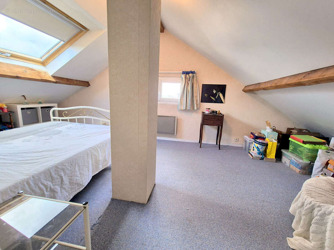 Maison à FONTENAY-LE-FLEURY