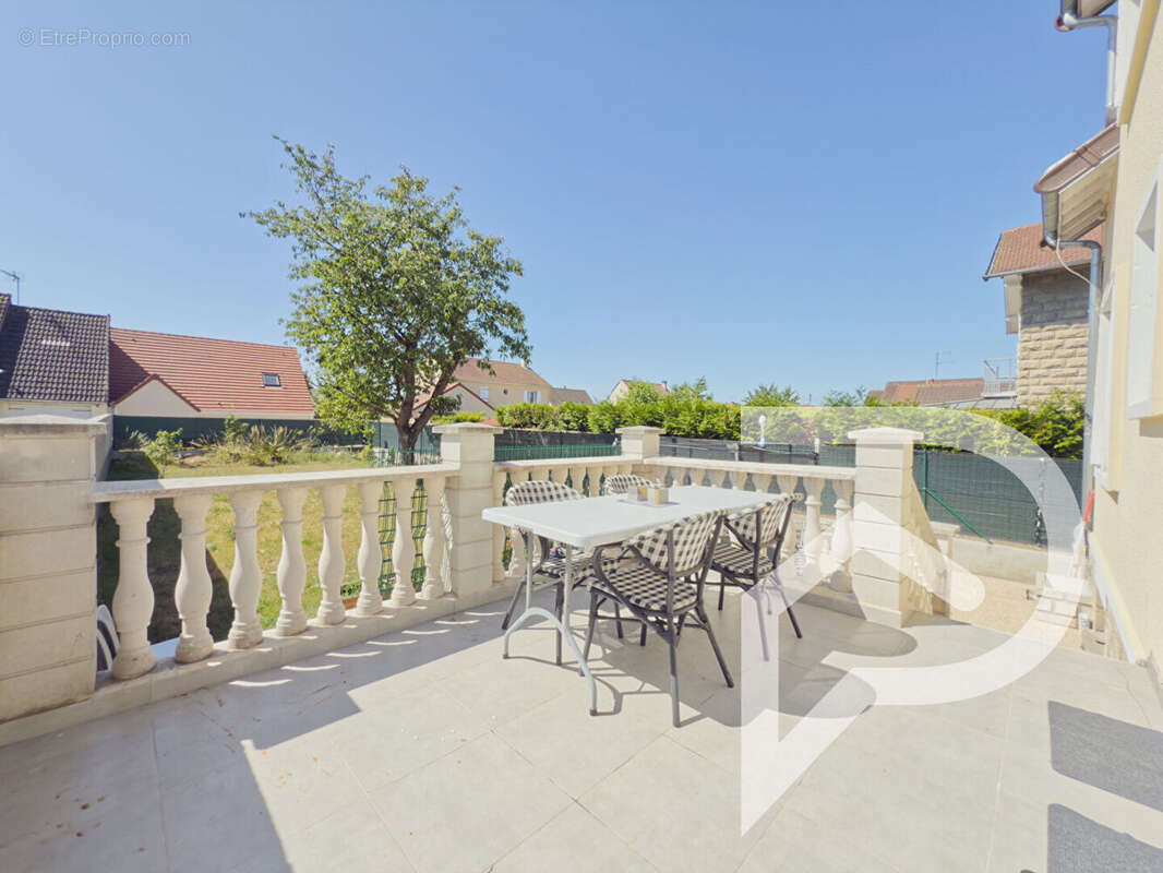 Maison à BEAUMONT-SUR-OISE