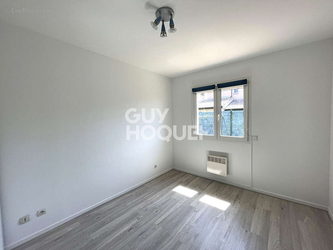 Maison à LA SALVETAT-SAINT-GILLES