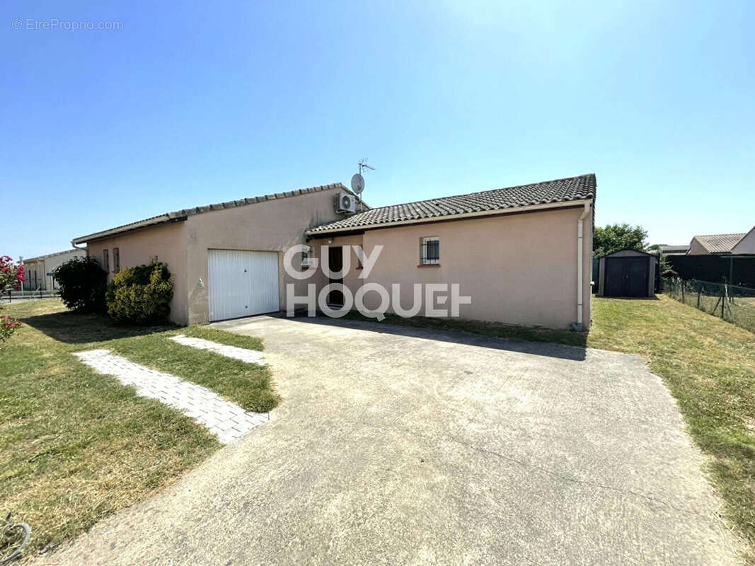 Maison à LA SALVETAT-SAINT-GILLES