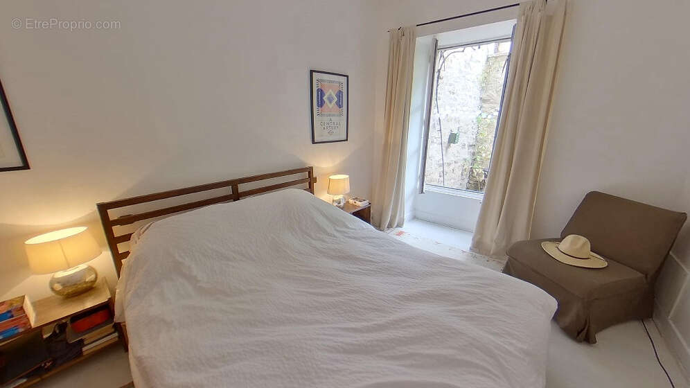 Maison à SAINT-ANTONIN-NOBLE-VAL