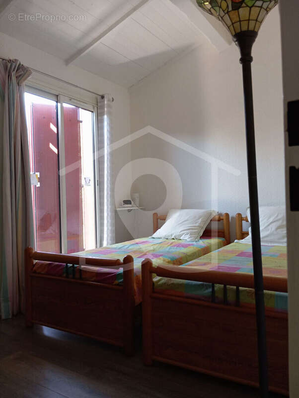 Maison à TOURRETTES