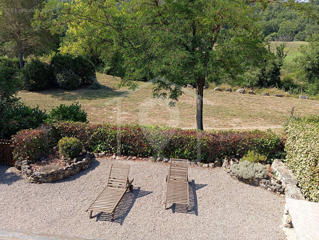 Maison à TOURRETTES