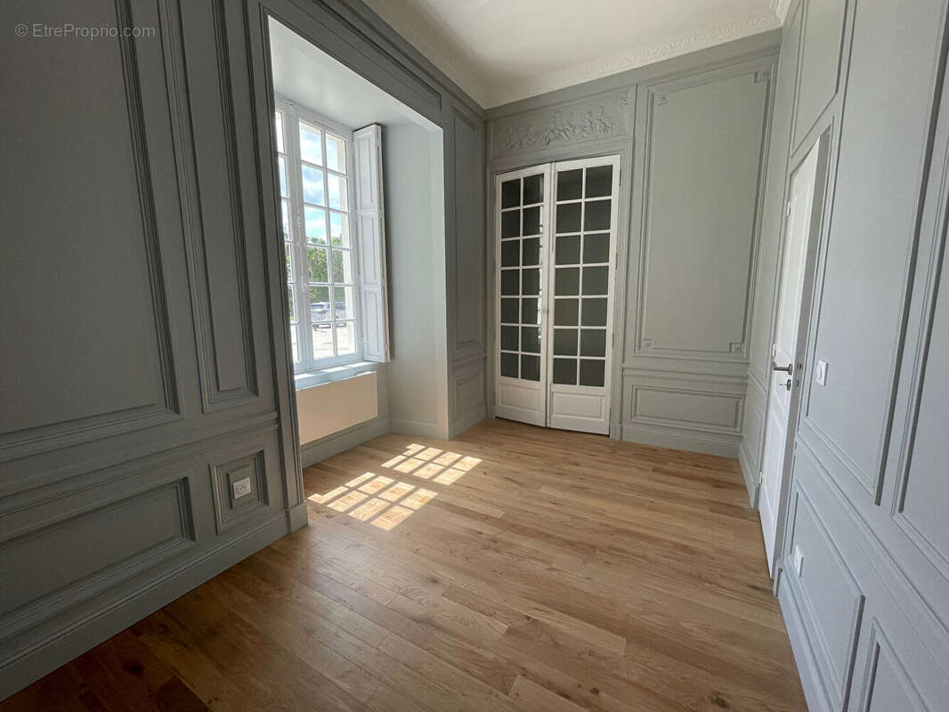 Appartement à MORIGNY-CHAMPIGNY
