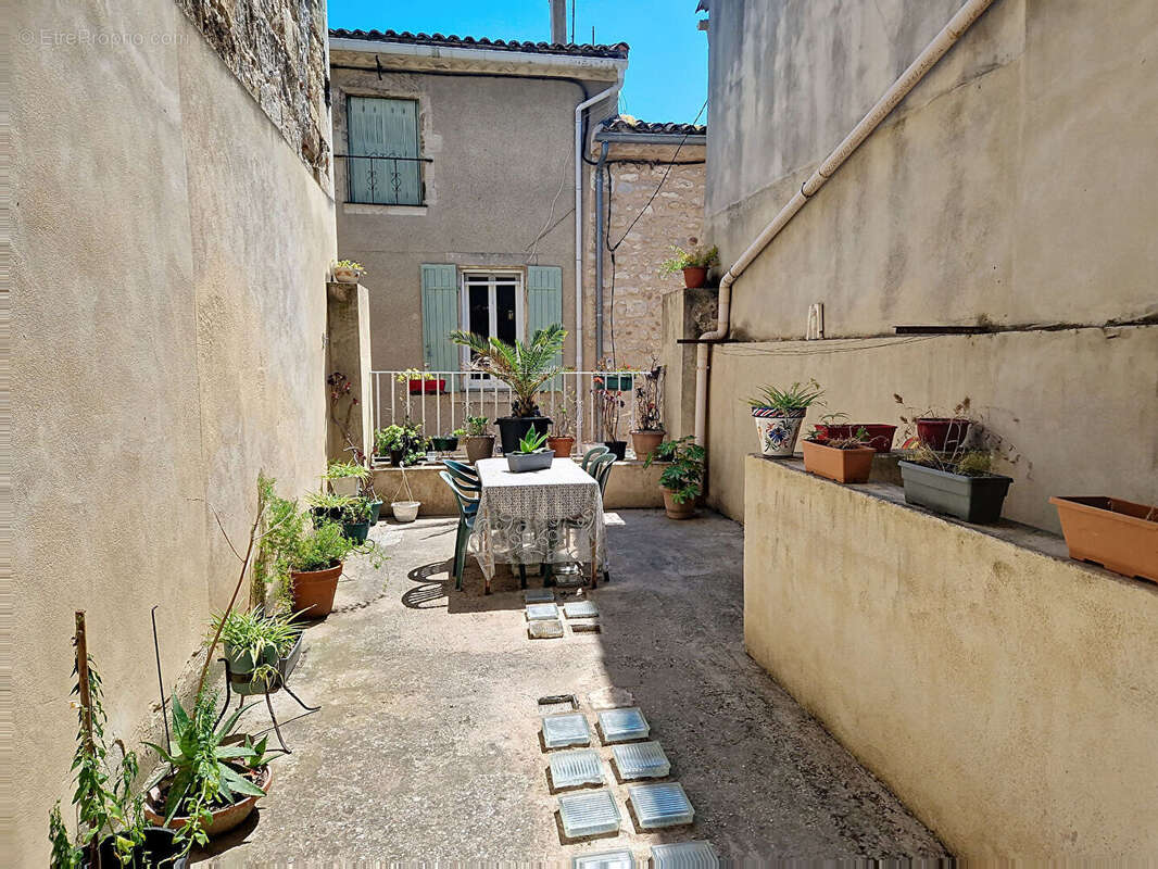 Maison à MONTFRIN