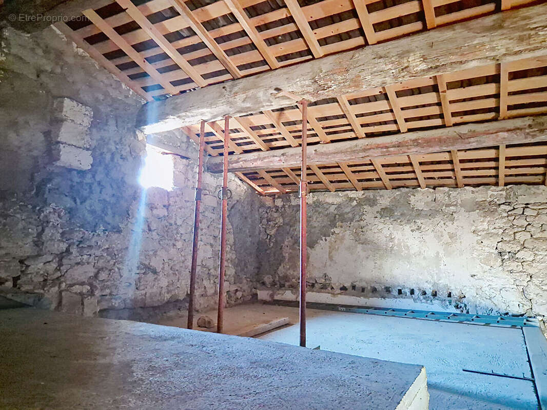 Maison à MONTFRIN