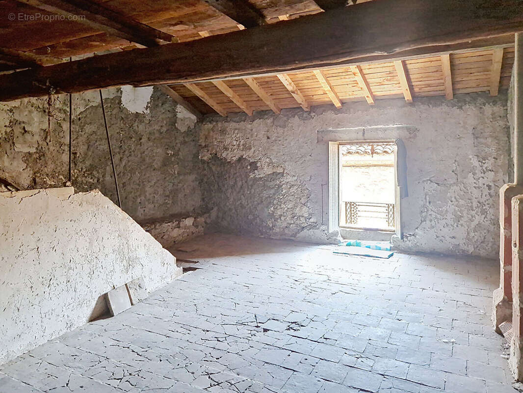 Maison à MONTFRIN