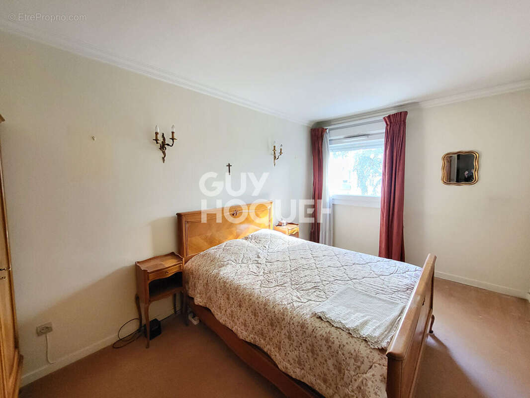 Appartement à LA CELLE-SAINT-CLOUD