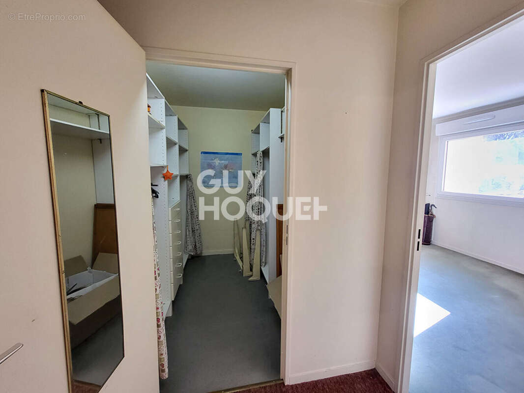 Appartement à LA CELLE-SAINT-CLOUD