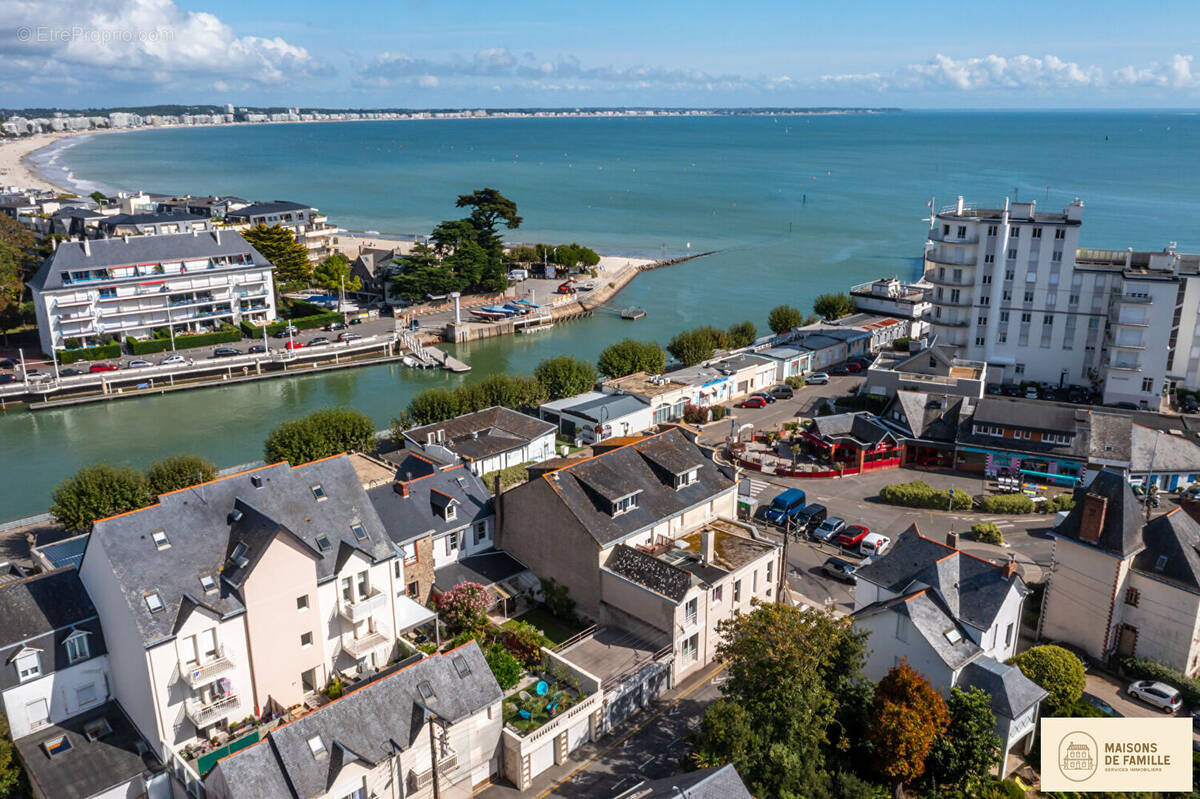 Maison à LE POULIGUEN