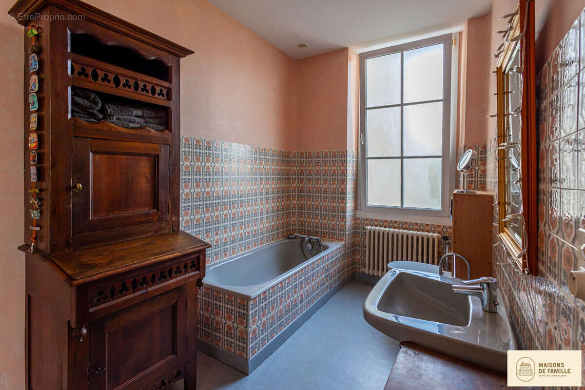 Maison à LE POULIGUEN