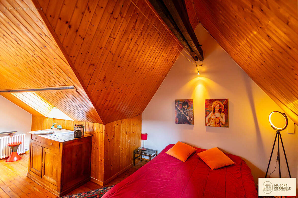 Maison à LE POULIGUEN