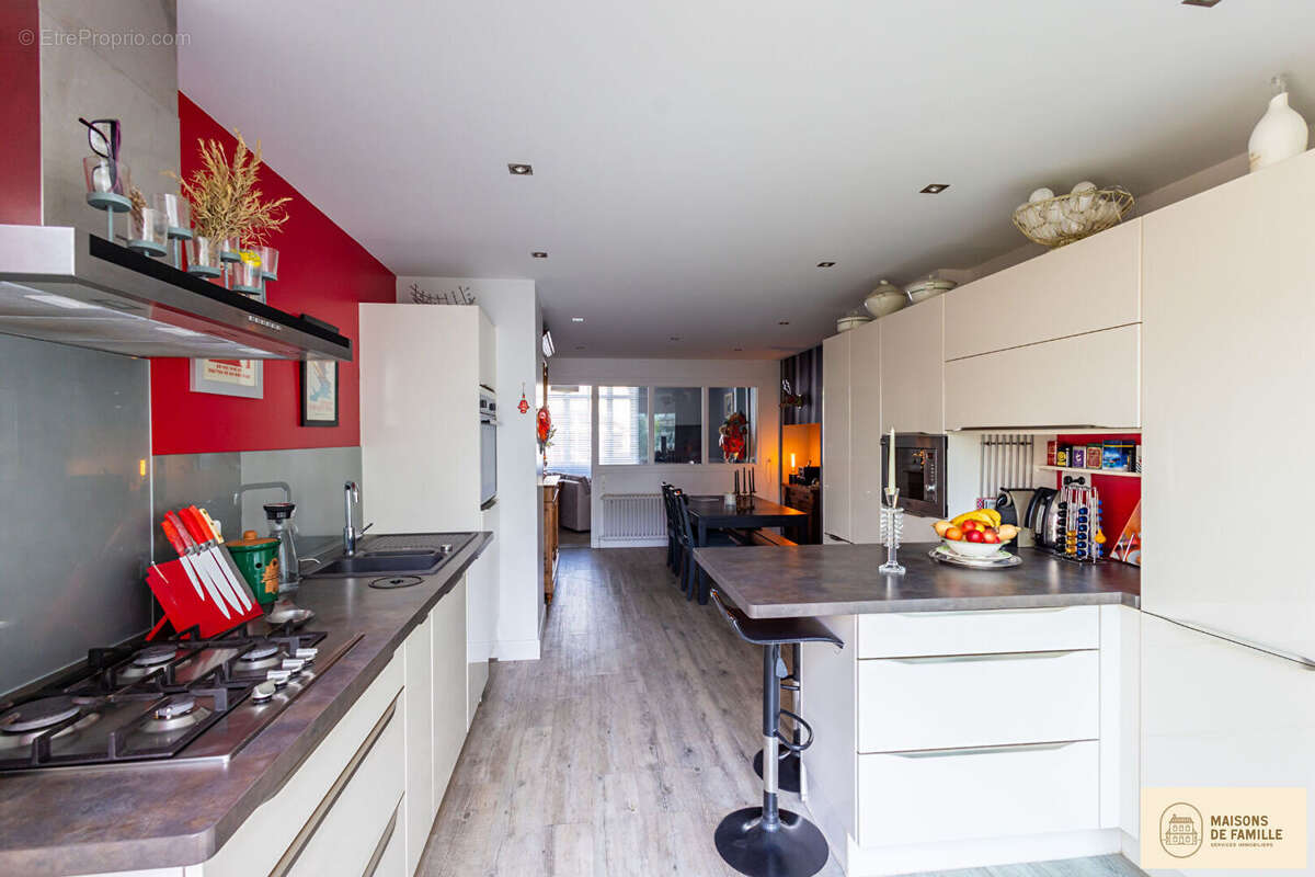 Maison à LE POULIGUEN