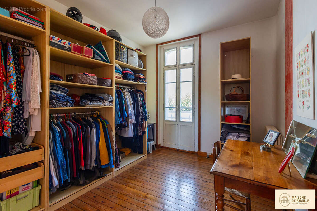 Maison à LE POULIGUEN