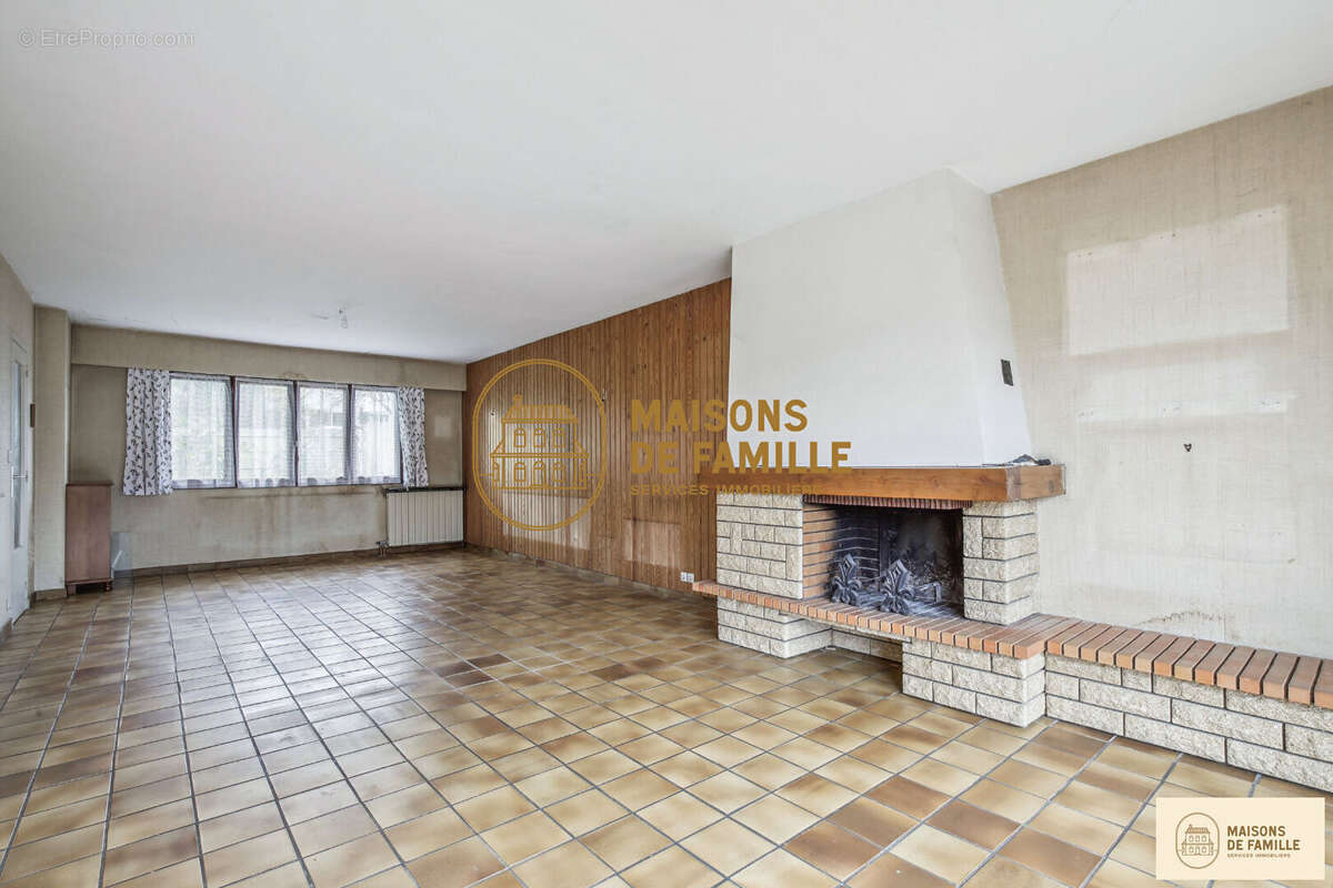 Maison à LA CELLE-SAINT-CLOUD