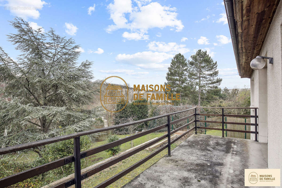 Maison à LA CELLE-SAINT-CLOUD