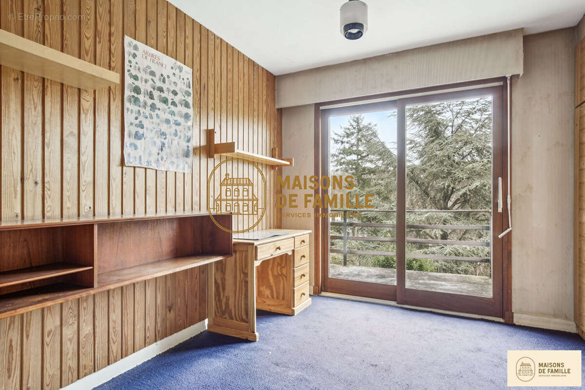 Maison à LA CELLE-SAINT-CLOUD