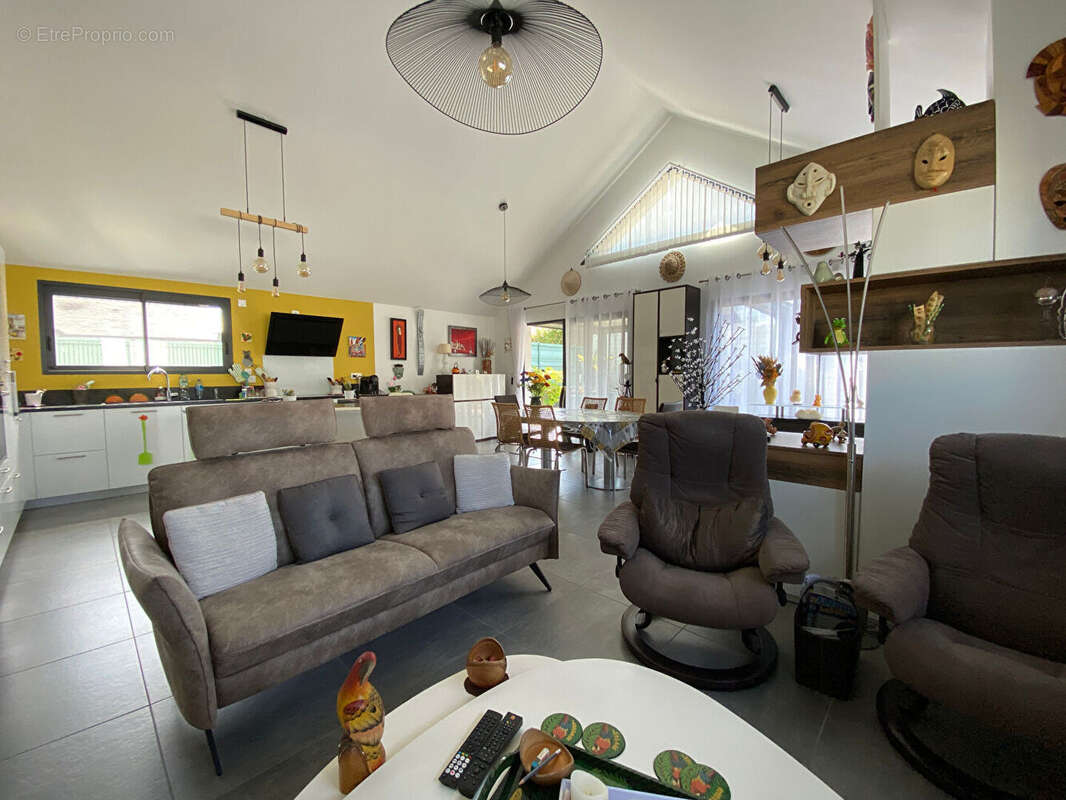 Maison à GRANDCHAMPS-DES-FONTAINES