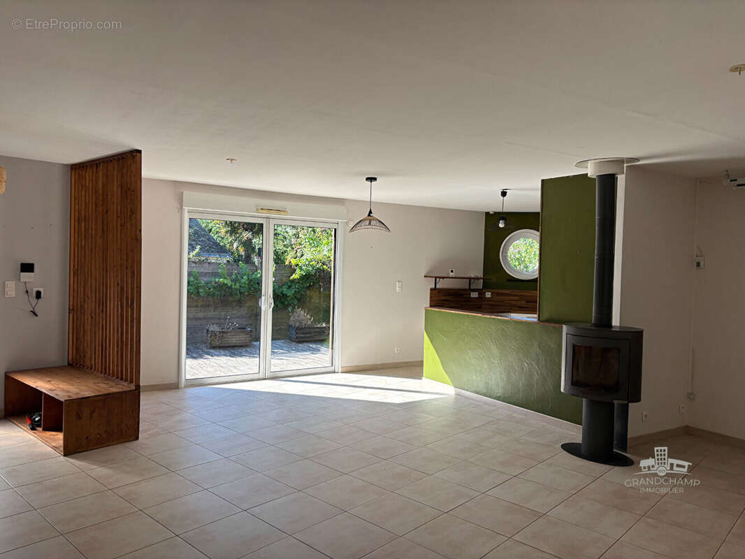 Maison à TREILLIERES