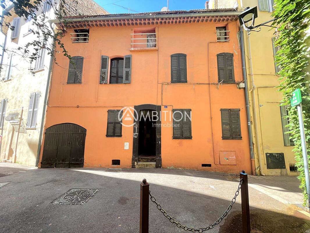 Appartement à LE CANNET