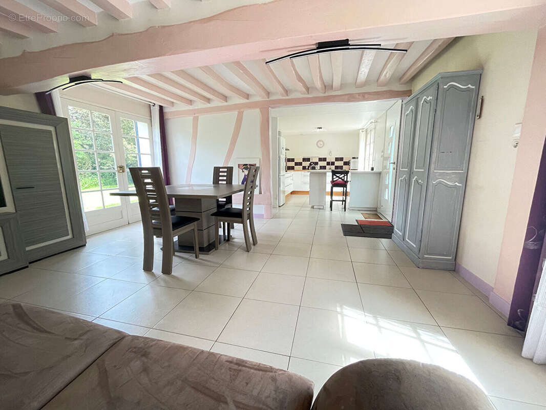 Maison à MENESQUEVILLE