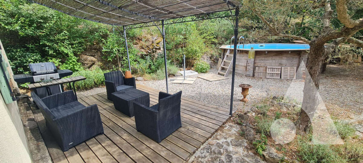 Maison à ENTRECASTEAUX