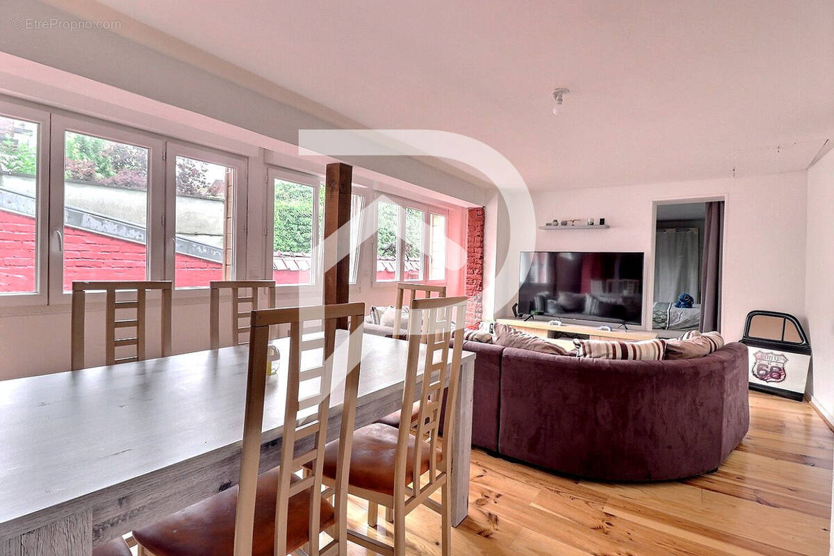 Appartement à LE CATEAU-CAMBRESIS