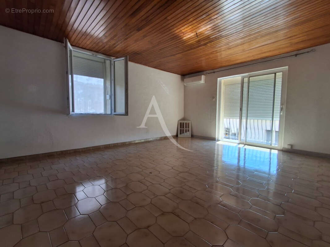 Appartement à BEDARIEUX