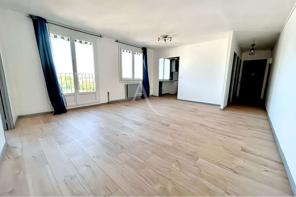 Appartement à VITRY-SUR-SEINE