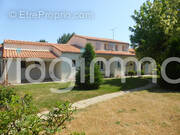 Maison à SAINT-PAUL-EN-PAREDS