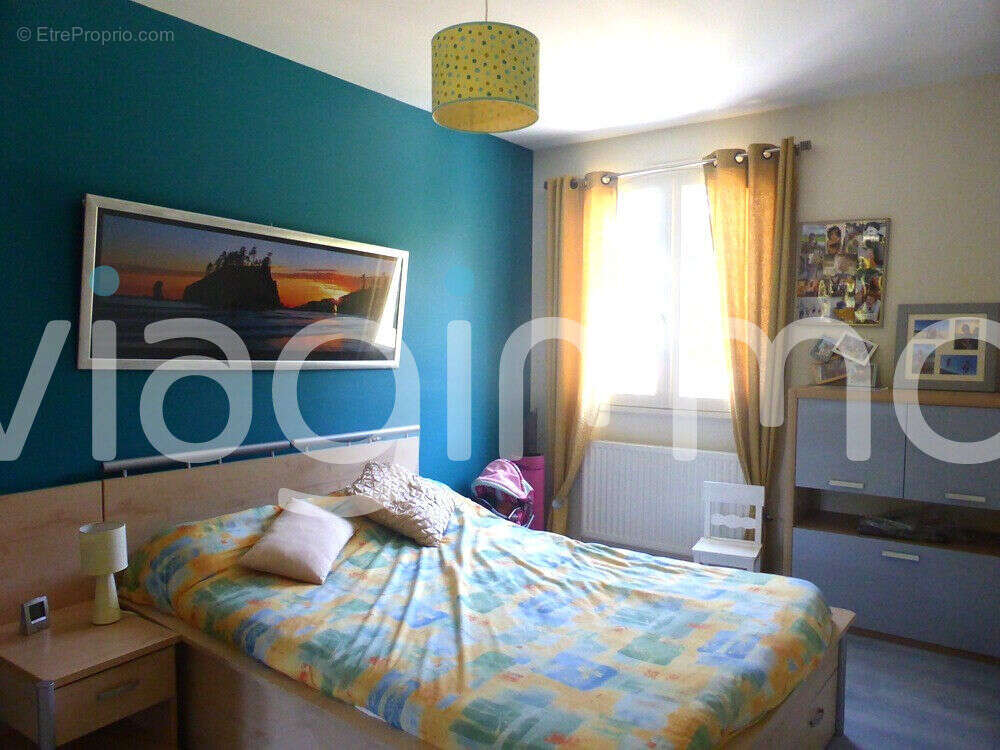 Maison à SAINT-PAUL-EN-PAREDS