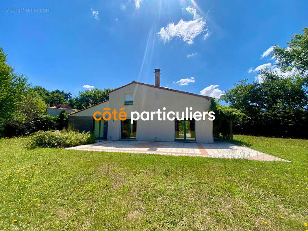 Maison à SAINT-SULPICE-DE-ROYAN