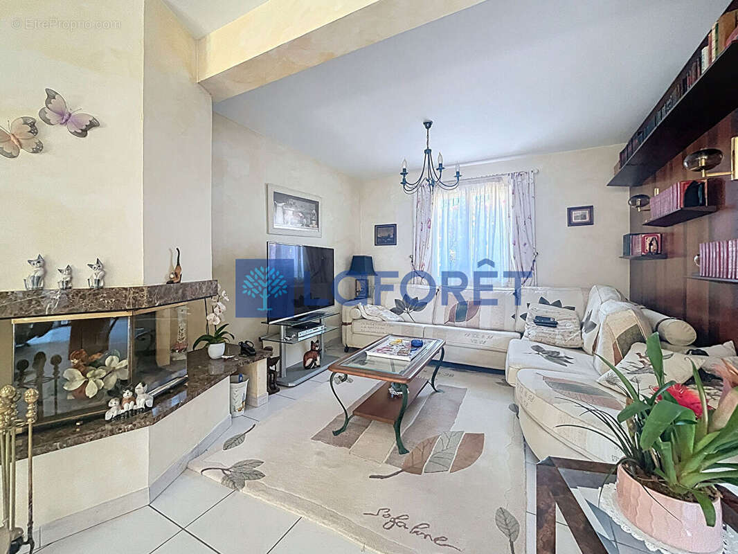 Maison à SIX-FOURS-LES-PLAGES