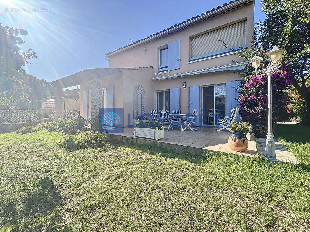 Maison à SIX-FOURS-LES-PLAGES