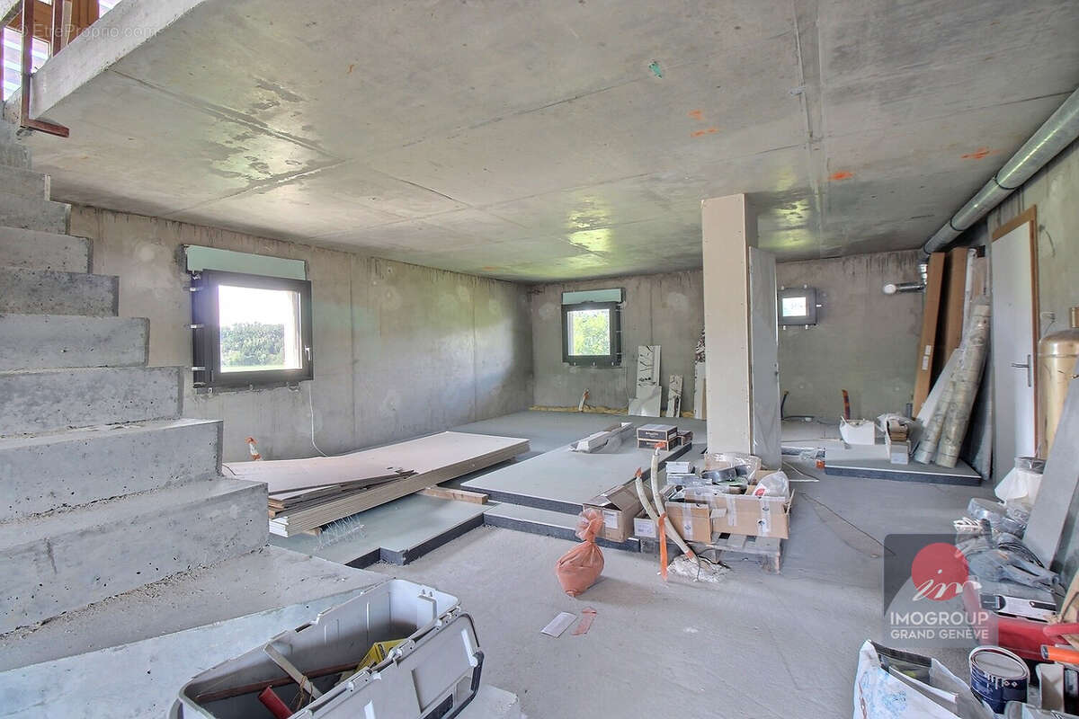 Appartement à REIGNIER