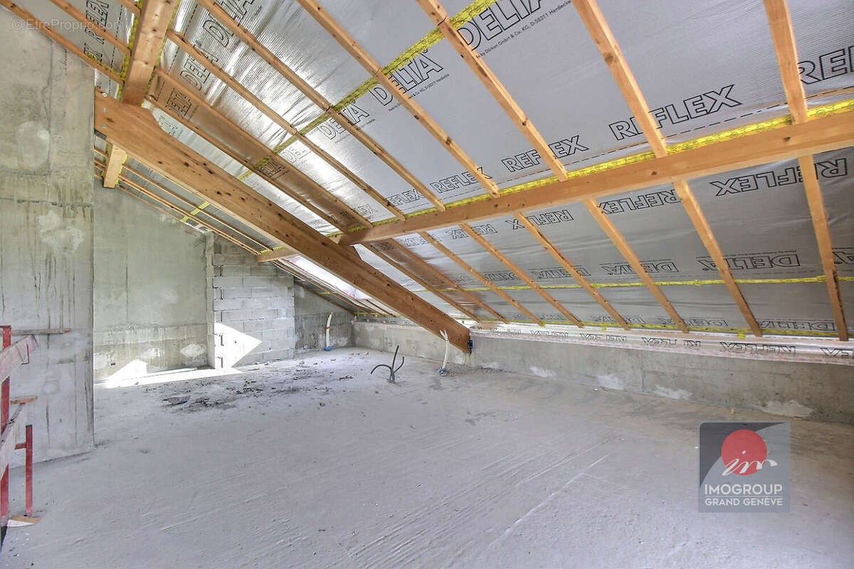 Appartement à REIGNIER