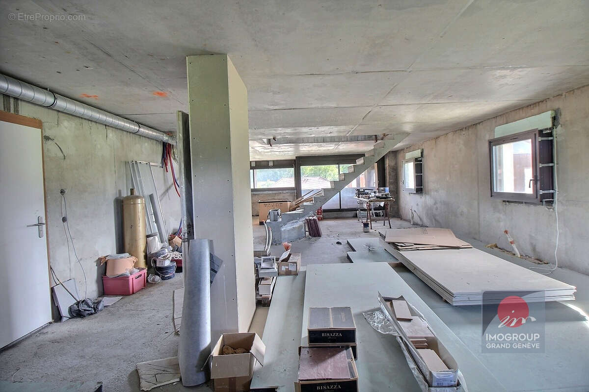 Appartement à REIGNIER