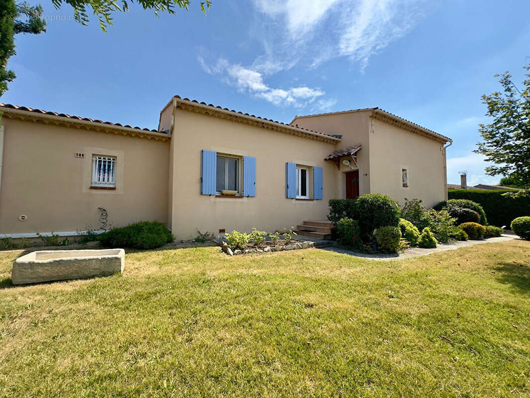 Maison à SAINTE-CECILE-LES-VIGNES