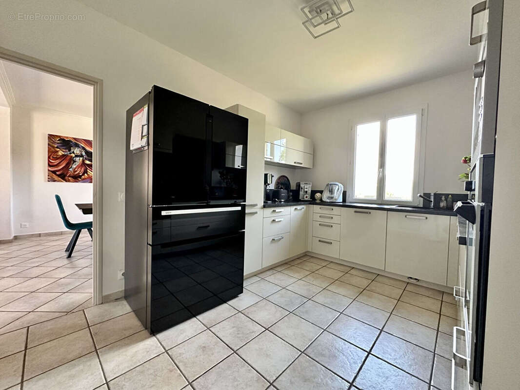 Maison à SAINTE-CECILE-LES-VIGNES