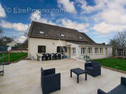 Maison à LES MUREAUX