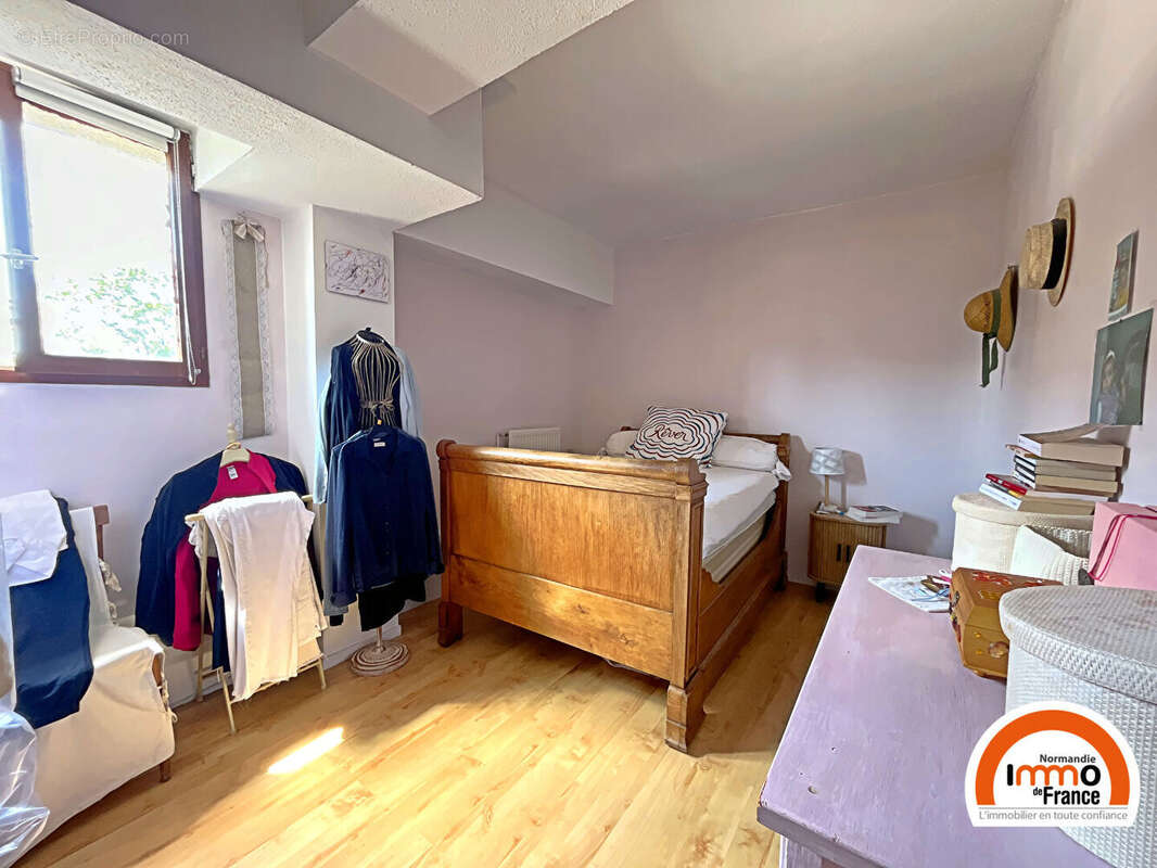 Appartement à SAINT-ETIENNE-DU-ROUVRAY