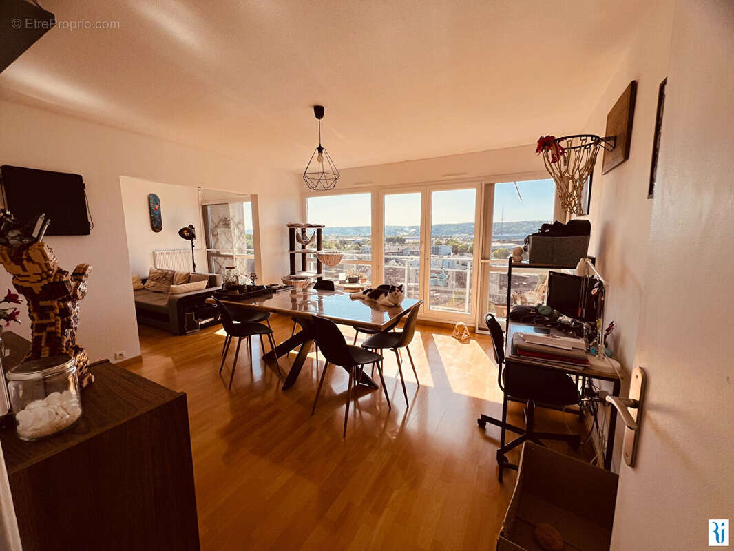 Appartement à LE PETIT-QUEVILLY